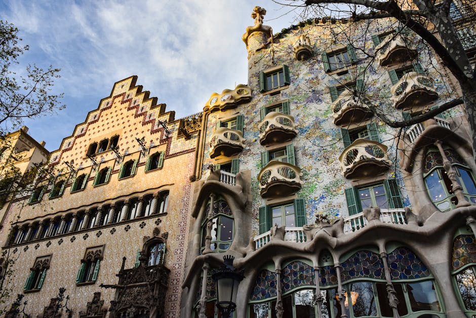 A view down Avinguda Gaudi with the Hospital de Sant Pau visible at the end