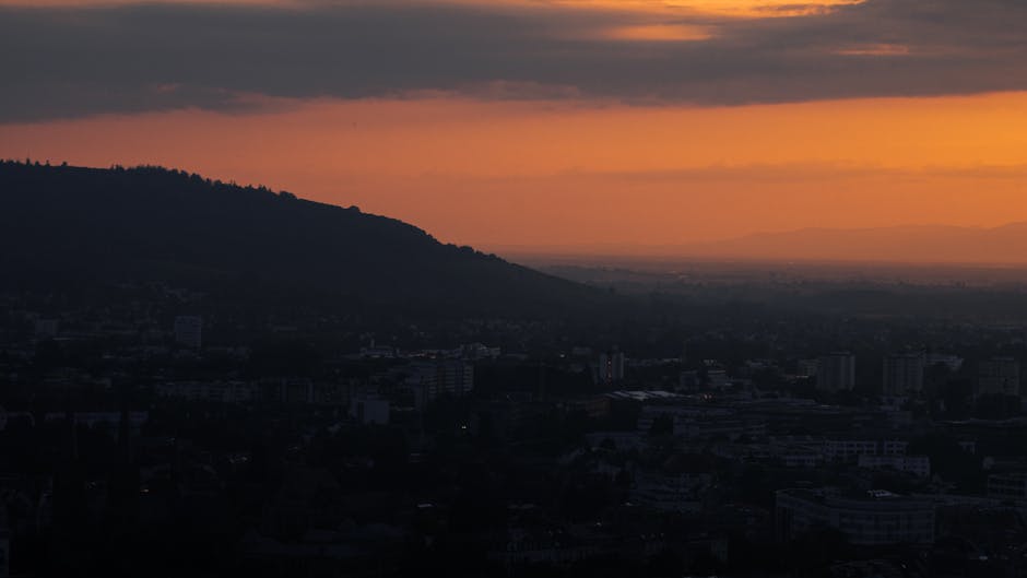 The free Bunkers del Carmel viewpoint in Barcelona at sunset